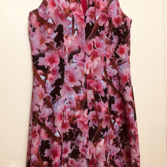 summer dress - Picture 2 of 4